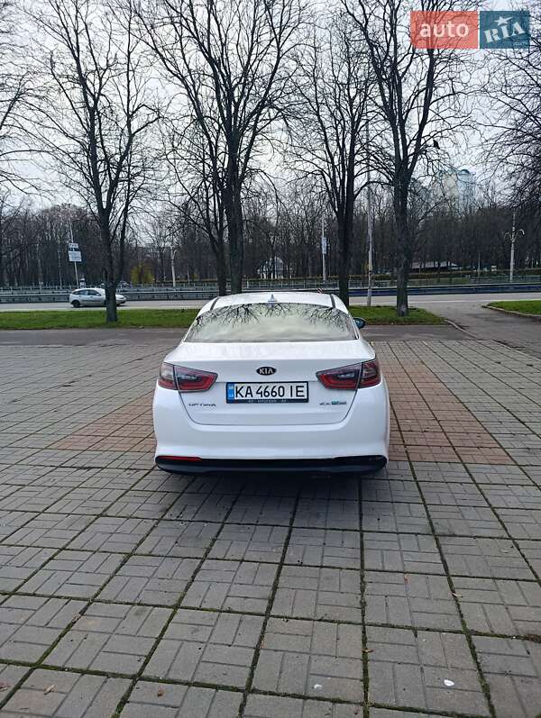 Седан Kia Optima 2014 в Киеве