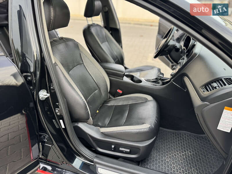 Седан Kia Optima 2013 в Одессе