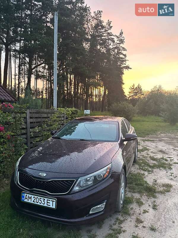 Седан Kia Optima 2013 в Житомире
