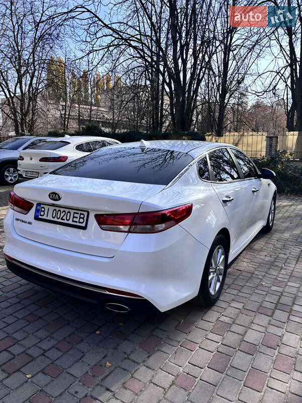 Седан Kia Optima 2017 в Полтаве
