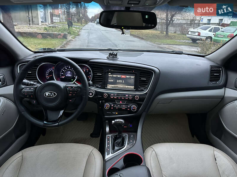 Седан Kia Optima 2014 в Киеве