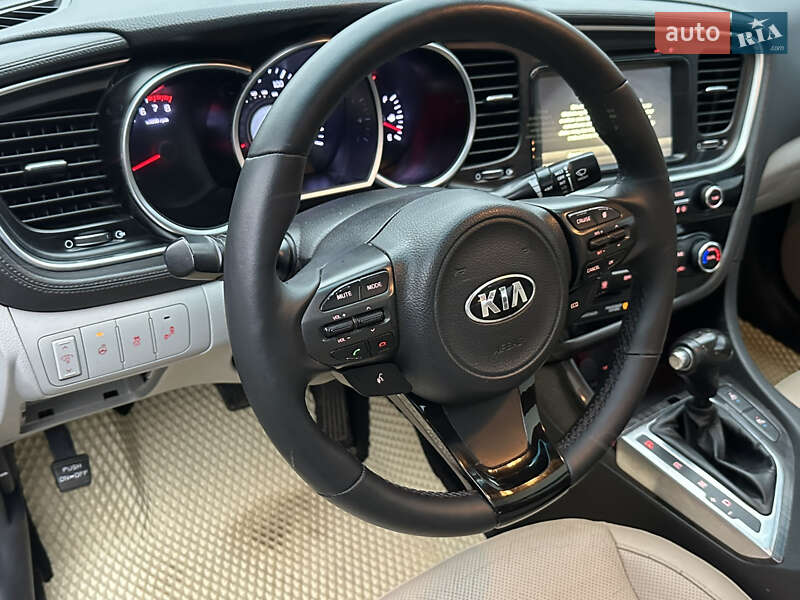 Седан Kia Optima 2014 в Киеве