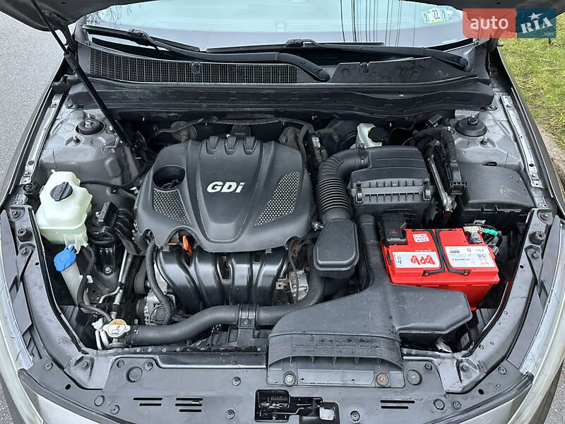 Седан Kia Optima 2014 в Киеве