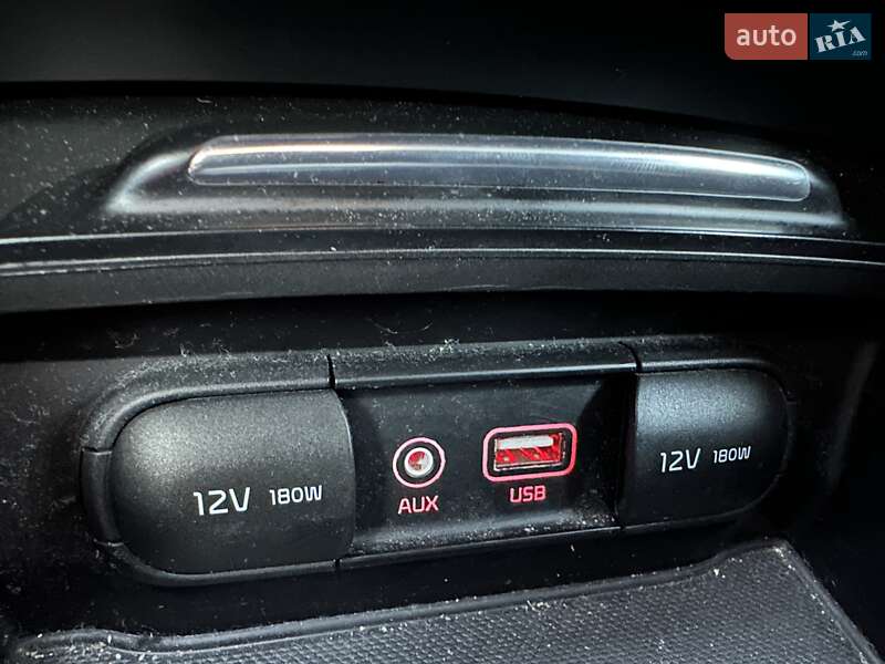 Седан Kia Optima 2016 в Ивано-Франковске фото 69 Седан Kia Optima 2016 в Ивано-Франковске