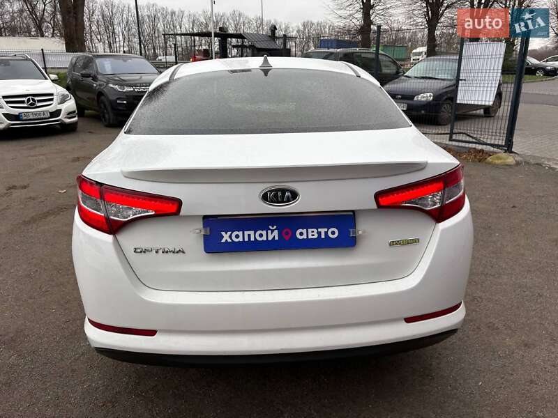 Седан Kia Optima 2012 в Виннице