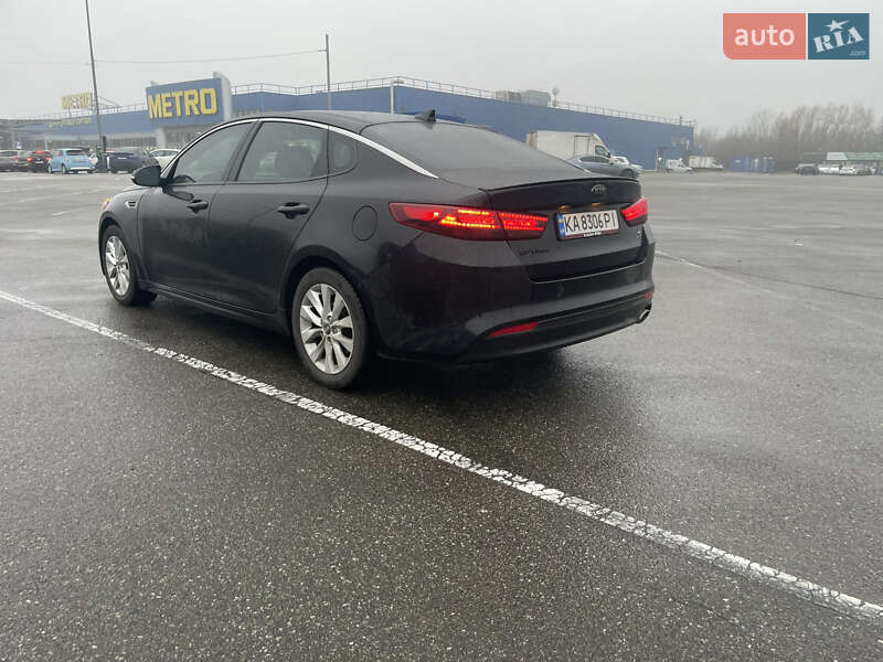 Седан Kia Optima 2017 в Киеве
