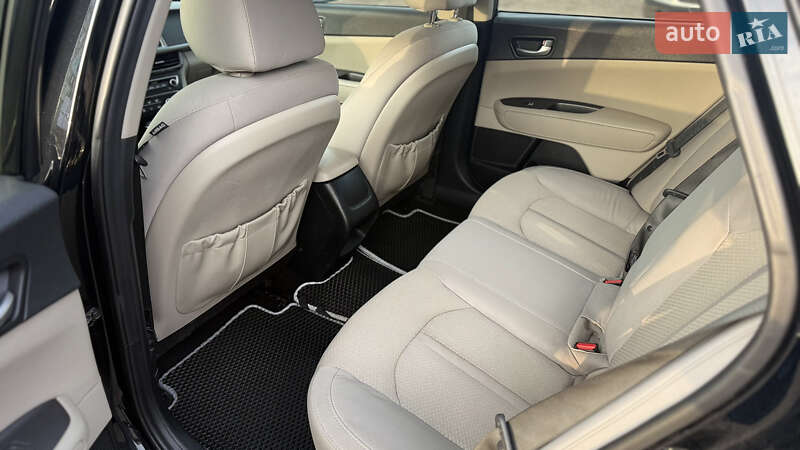 Седан Kia Optima 2017 в Полтаве