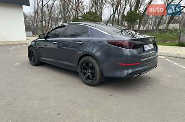 Седан Kia Optima 2014 в Олександрії