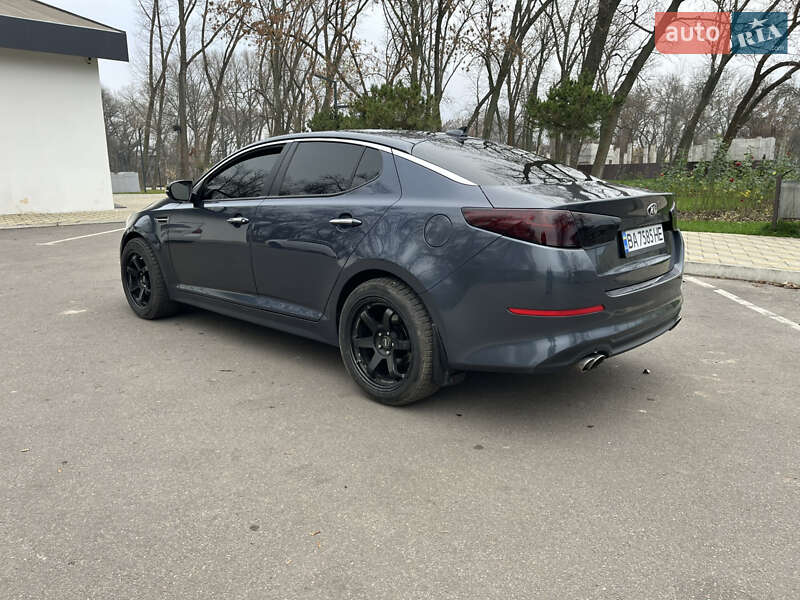 Седан Kia Optima 2014 в Александрие