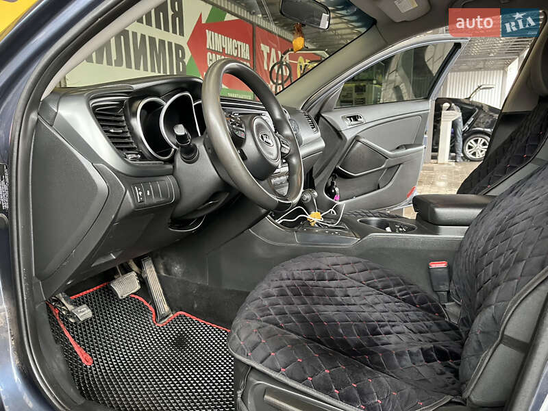Седан Kia Optima 2014 в Александрие