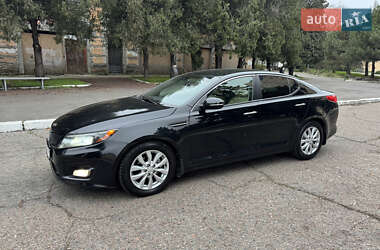 Седан Kia Optima 2014 в Черноморске