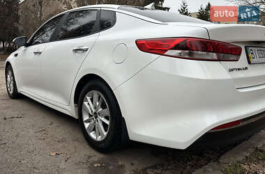 Седан Kia Optima 2016 в Полтаве