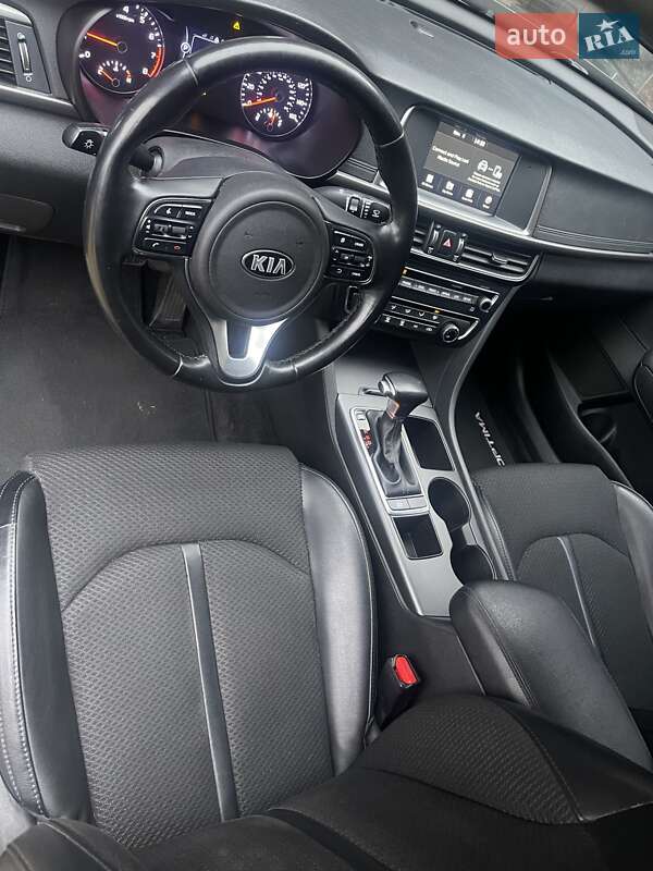 Седан Kia Optima 2018 в Києві