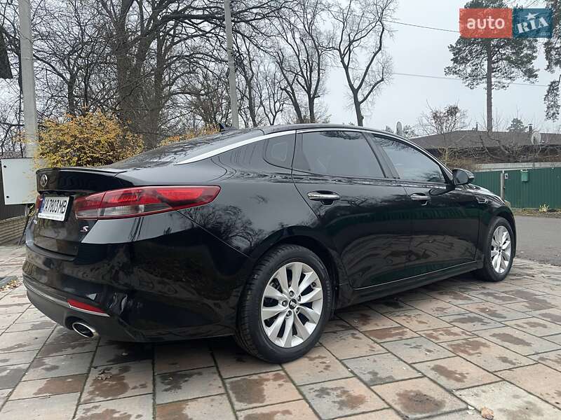 Седан Kia Optima 2018 в Києві
