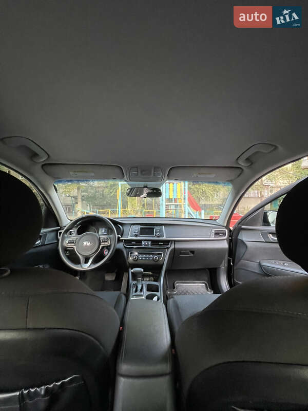 Седан Kia Optima 2016 в Одессе
