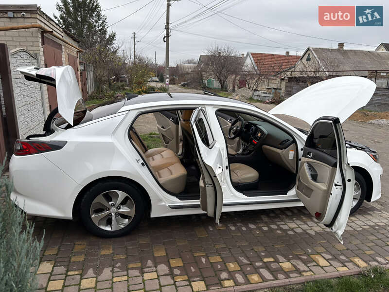 Седан Kia Optima 2014 в Запорожье