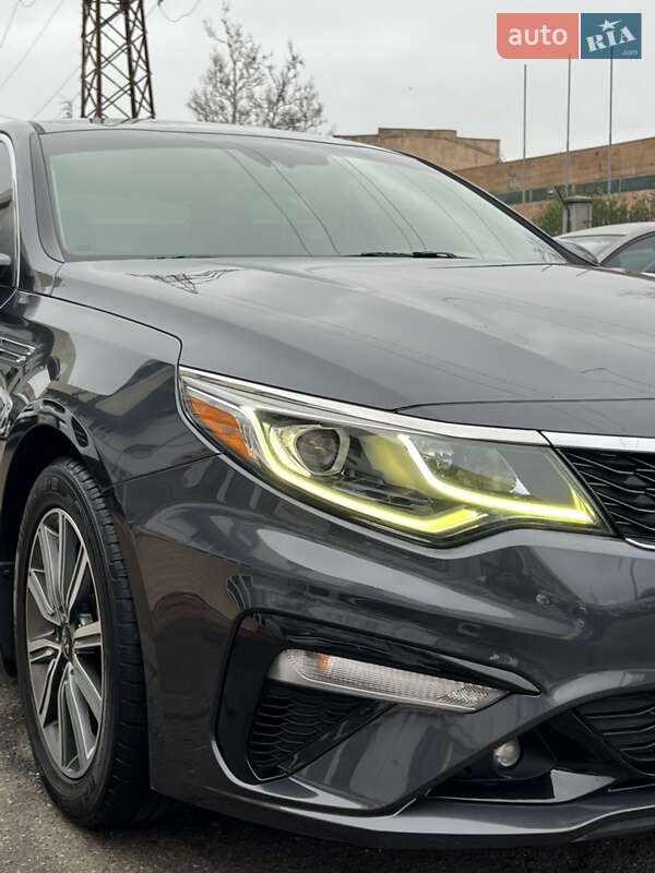 Седан Kia Optima 2018 в Одессе