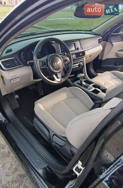 Седан Kia Optima 2016 в Кривом Роге