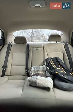 Седан Kia Optima 2013 в Івано-Франківську