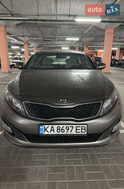 Седан Kia Optima 2015 в Киеве