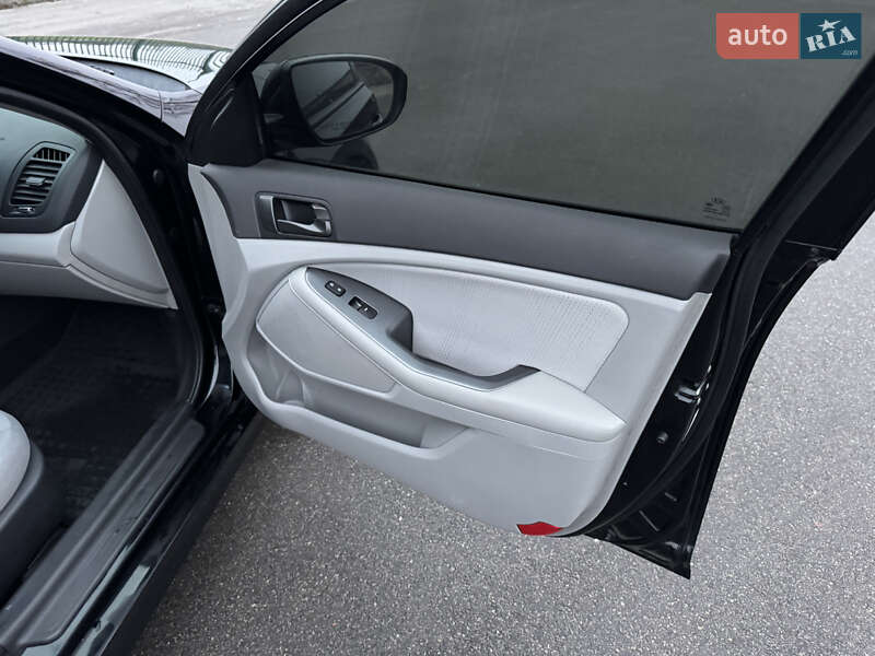 Седан Kia Optima 2014 в Киеве фото 32 Седан Kia Optima 2014 в Киеве