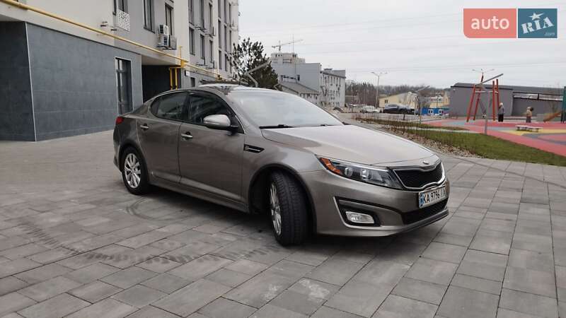 Седан Kia Optima 2015 в Киеве