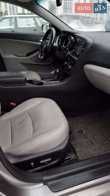 Седан Kia Optima 2015 в Киеве