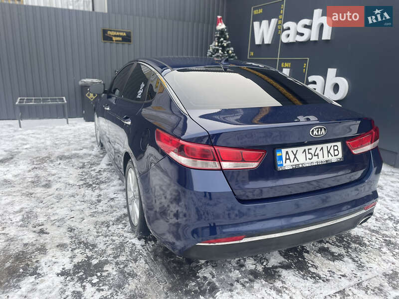 Седан Kia Optima 2016 в Харкові