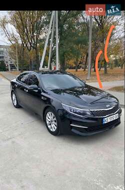 Седан Kia Optima 2016 в Синельниковому