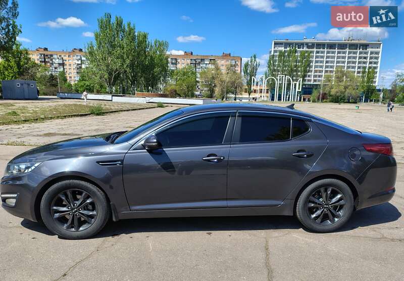 Седан Kia Optima 2012 в Запоріжжі