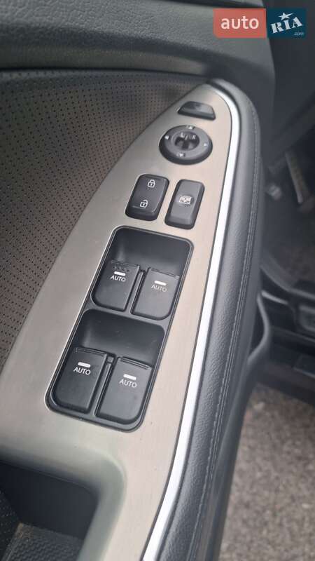 Седан Kia Optima 2014 в Виннице