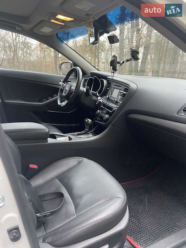 Седан Kia Optima 2015 в Києві