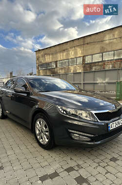 Седан Kia Optima 2012 в Івано-Франківську