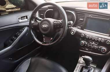 Седан Kia Optima 2015 в Чугуєві