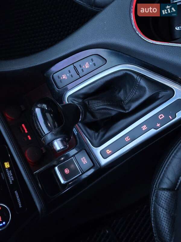 Седан Kia Optima 2014 в Тернополі