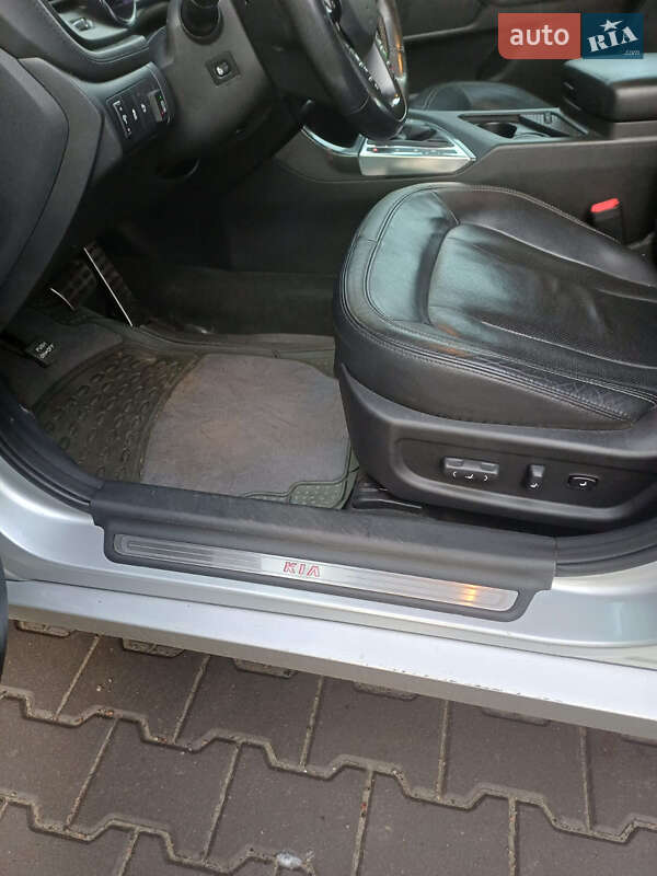 Седан Kia Optima 2012 в Киеве