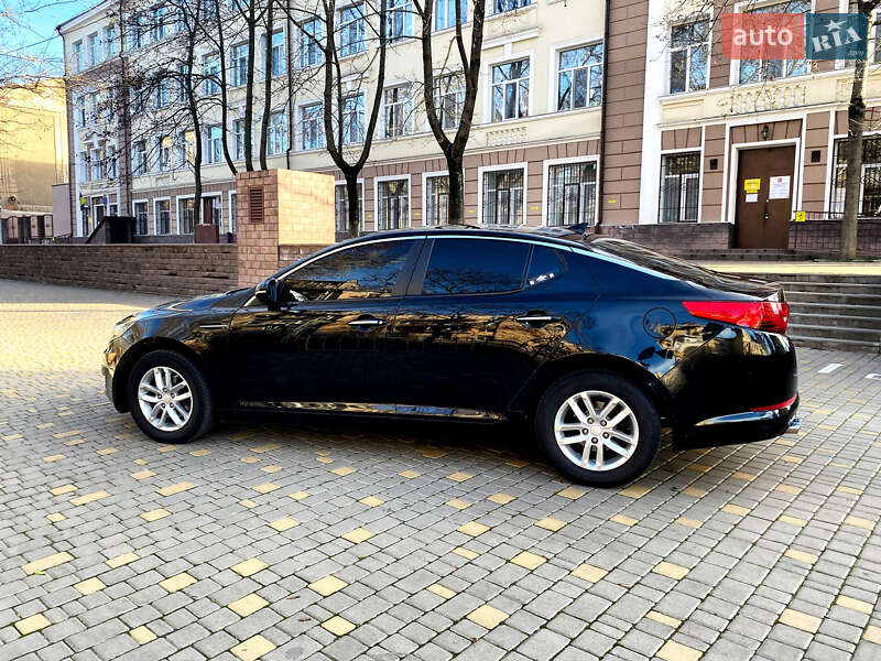 Седан Kia Optima 2013 в Одесі