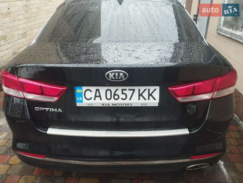Седан Kia Optima 2016 в Черкассах