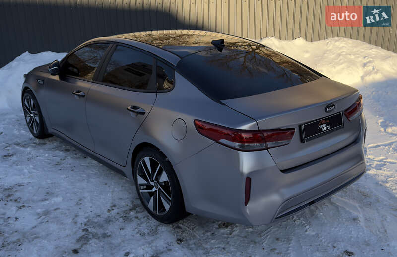 Седан Kia Optima 2017 в Ивано-Франковске