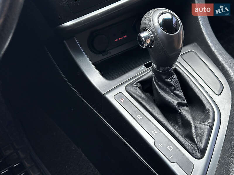 Седан Kia Optima 2011 в Харькове