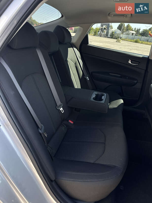 Седан Kia Optima 2016 в Киеве фото 45 Седан Kia Optima 2016 в Киеве