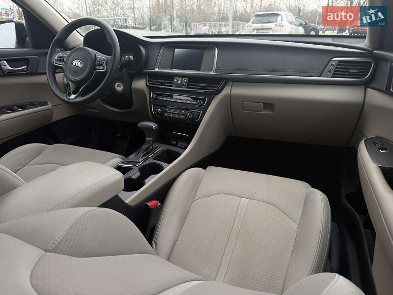 Седан Kia Optima 2018 в Николаеве