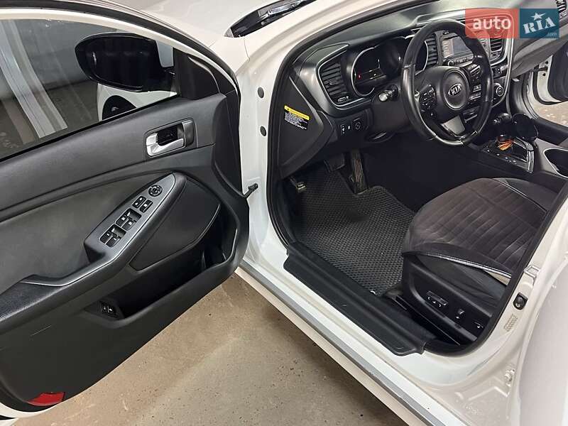 Седан Kia Optima 2015 в Апостолово