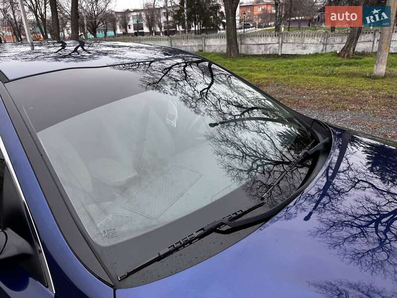 Седан Kia Optima 2016 в Козельщине