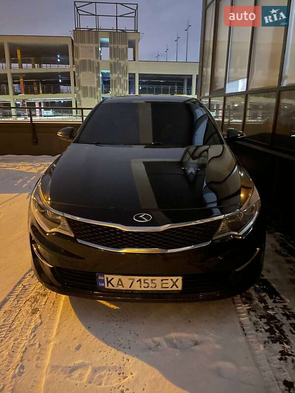 Седан Kia Optima 2018 в Киеве
