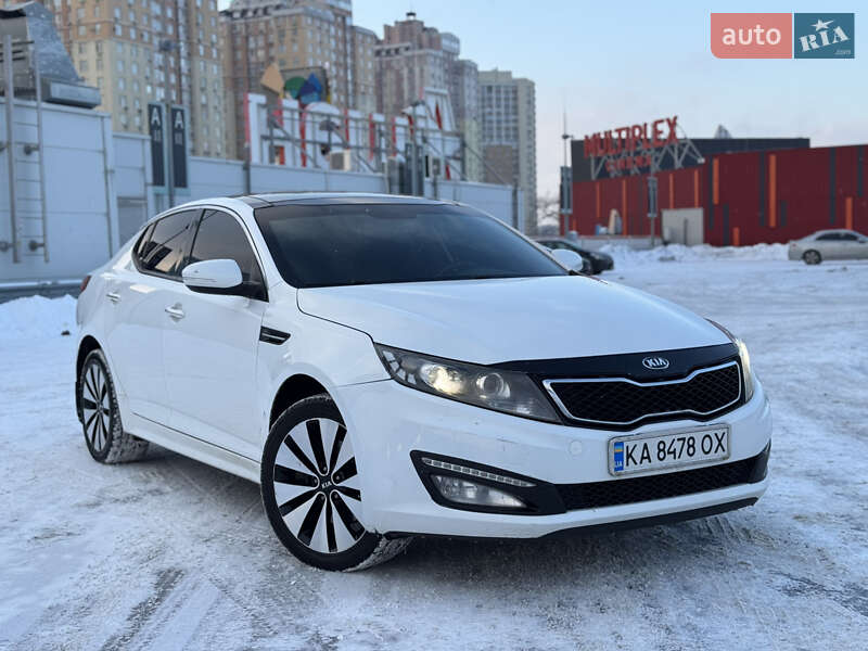 Седан Kia Optima 2011 в Киеве