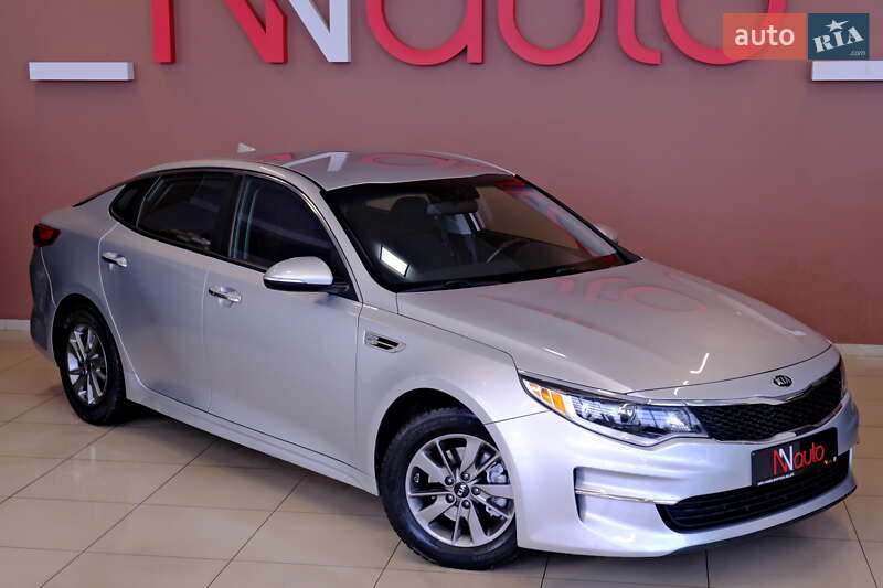 Седан Kia Optima 2016 в Одессе