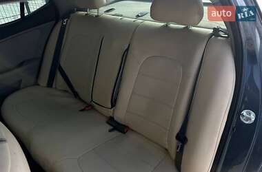 Седан Kia Optima 2014 в Одессе