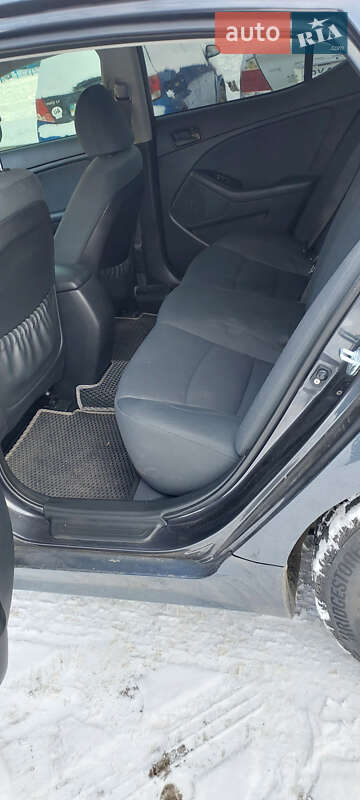 Седан Kia Optima 2015 в Вишневом