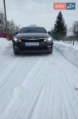 Седан Kia Optima 2018 в Житомирі